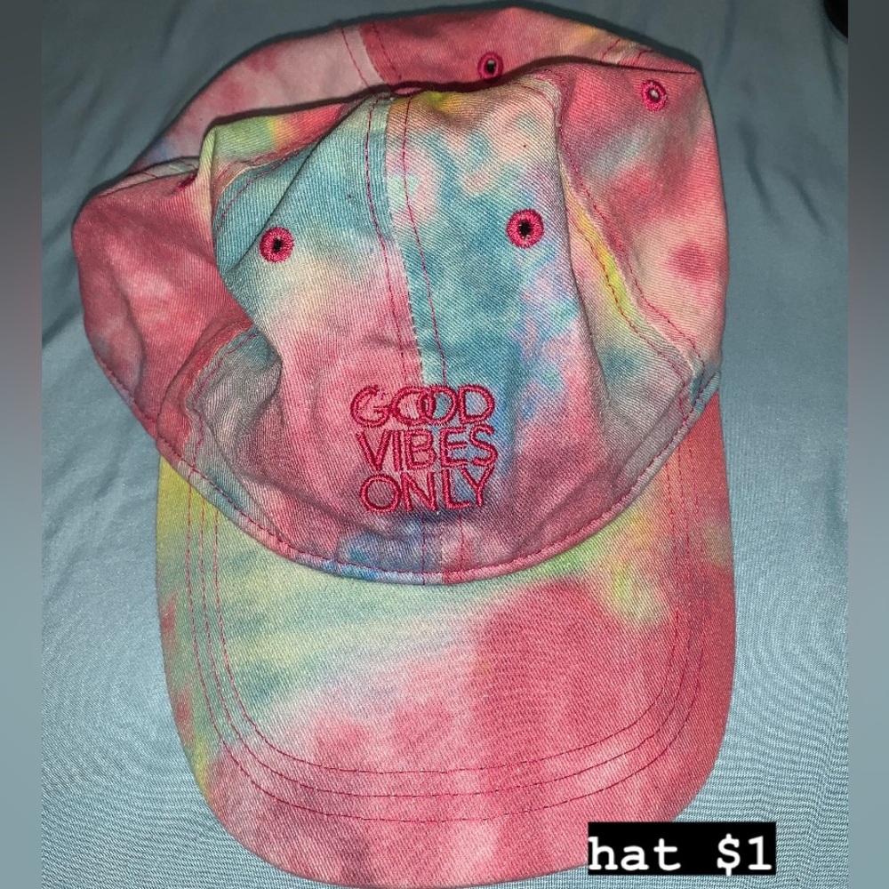 hat free with purchase